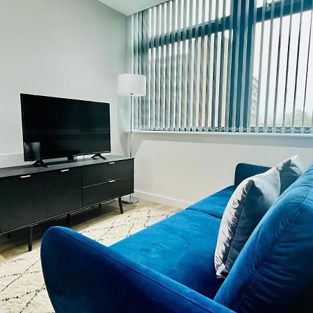 Lovely Studio Apartment With Free Parking Included! Manchester Exteriör bild